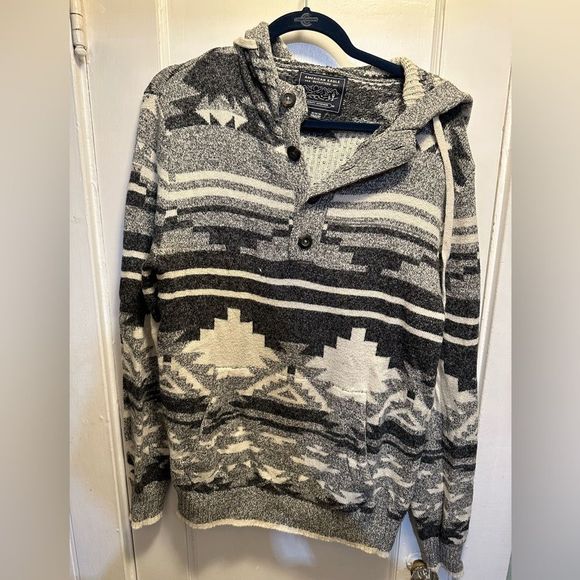 American Eagle EUC Sweater Medium - Picture 1 of 2